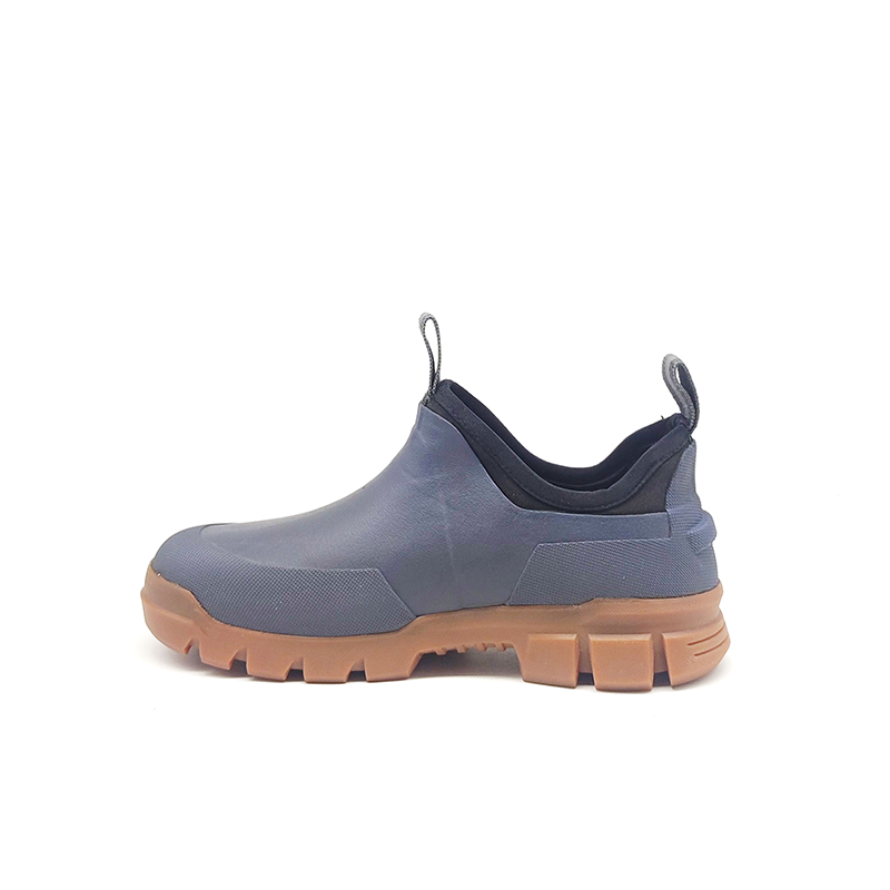 Rubber hunting boot model A