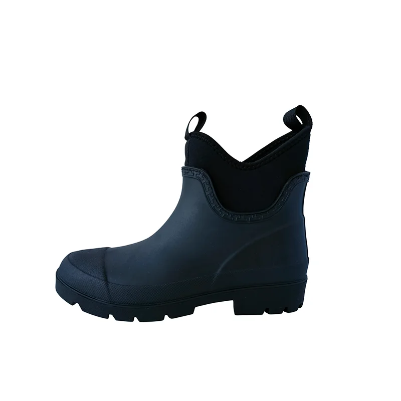 Rubber hunting boot model A