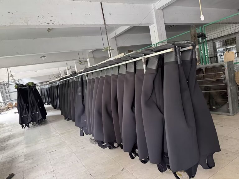 factory direct neoprene waders bulk supply