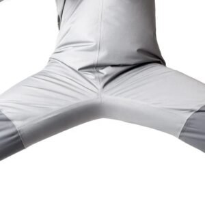 Close‑up: Articulated stretch crotch‑leg seam